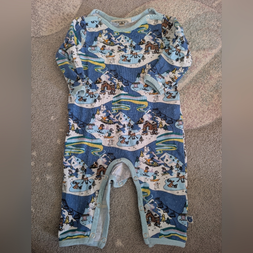 Playful Snow Adventure Footie